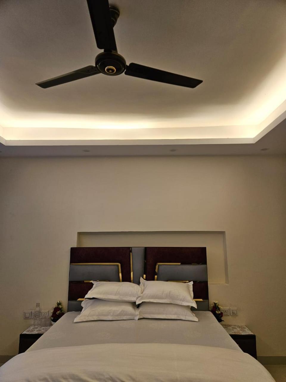 Ashirwaad 249 Panzió Greater Noida Kültér fotó