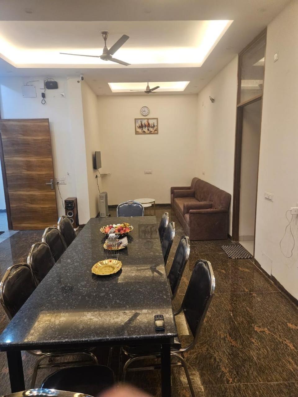 Ashirwaad 249 Panzió Greater Noida Kültér fotó