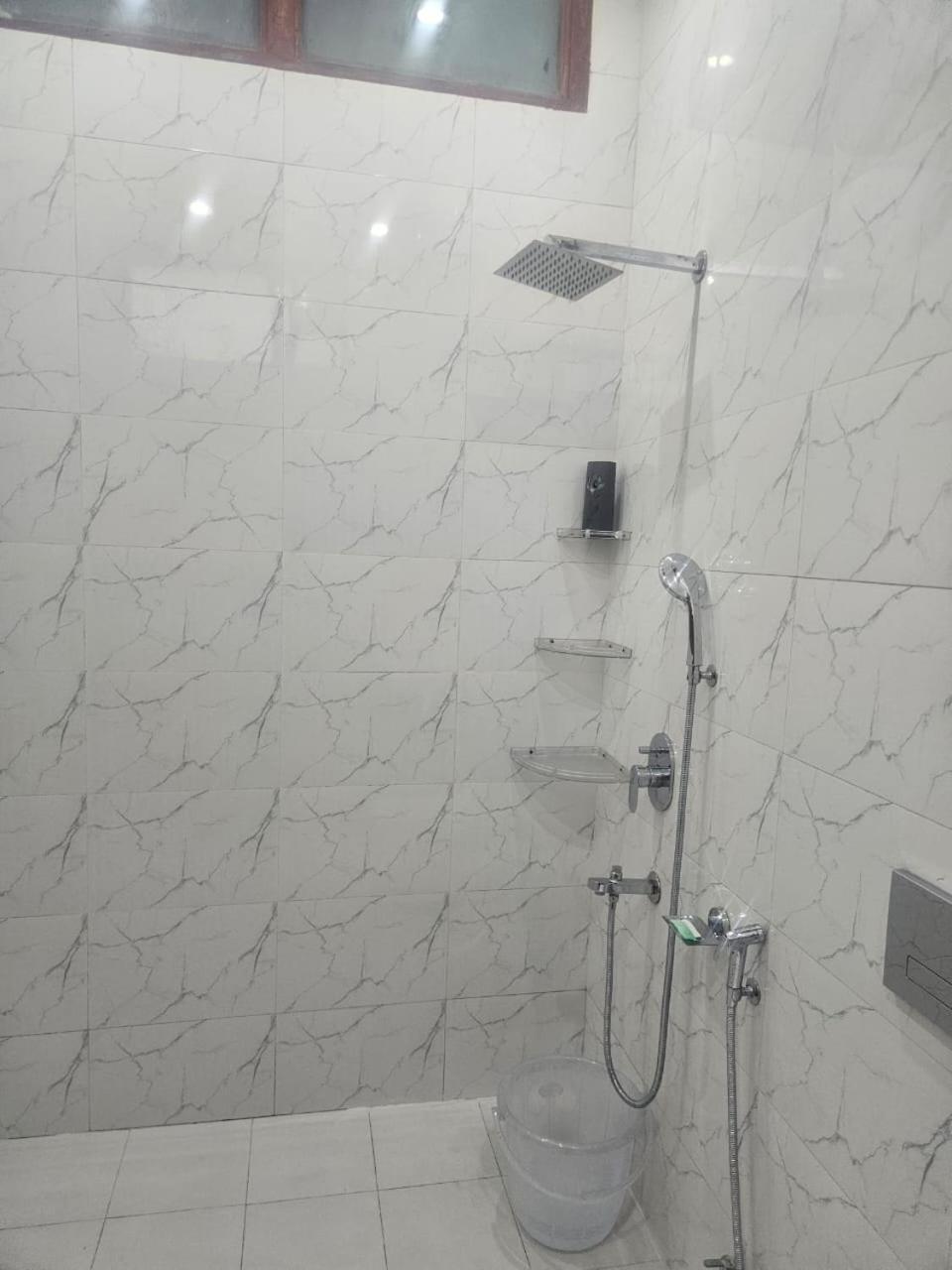 Ashirwaad 249 Panzió Greater Noida Kültér fotó